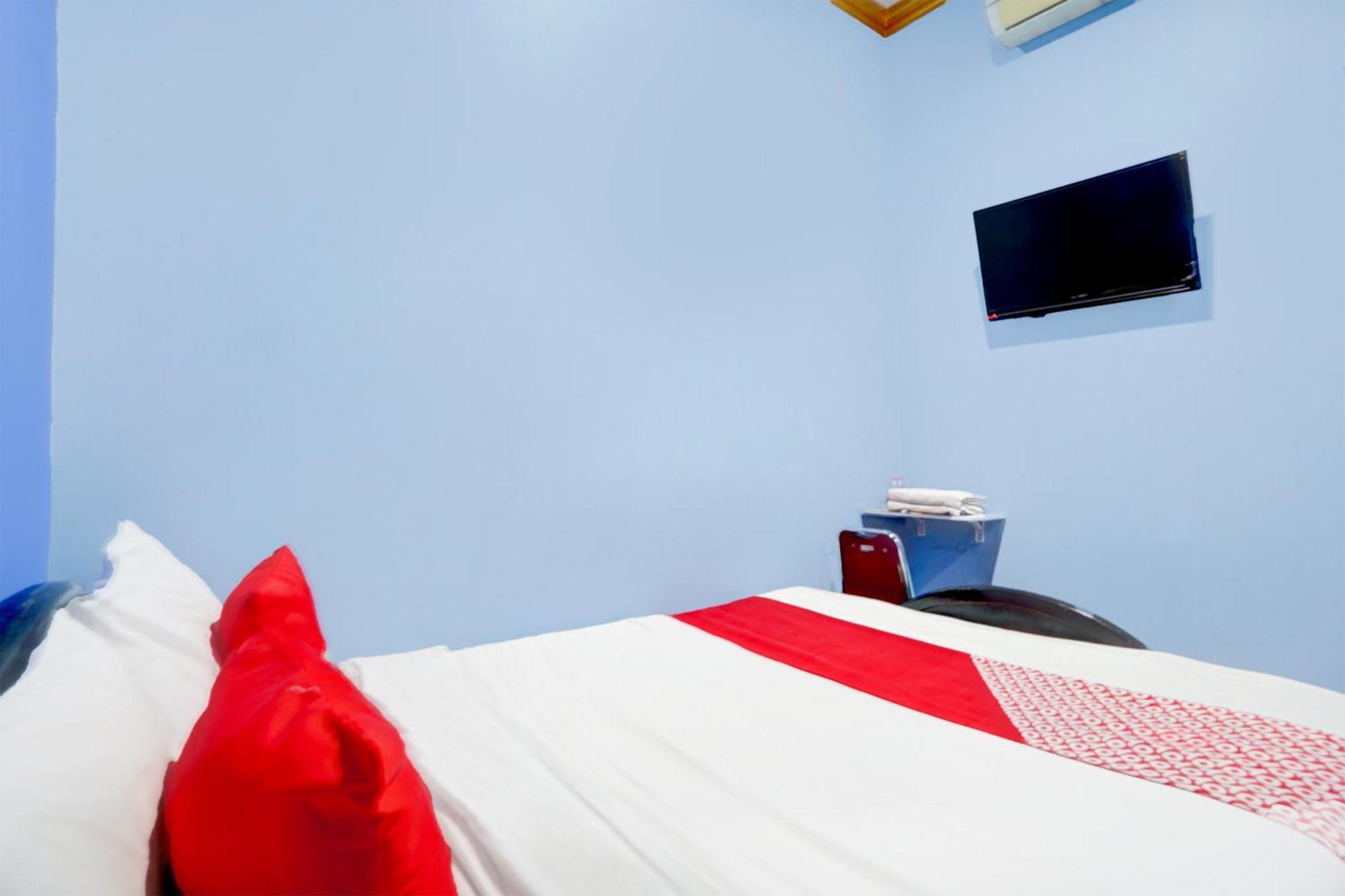 Oyo Life 93083 Nova Jaya 3 Homestay Syariah Lamongan Екстериор снимка